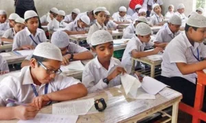 স্বতন্ত্র ইবতেদায়ি মাদ্রাসার শিক্ষকদের বৈষম্য রোধ হবে কবে?
